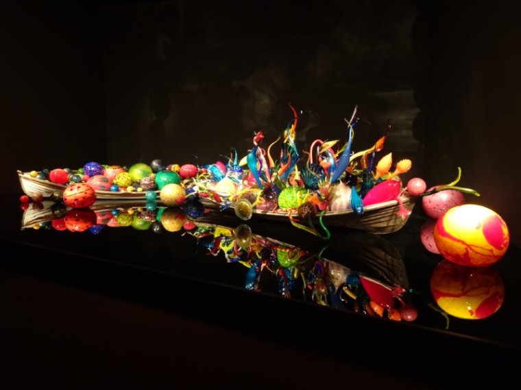 Chihuly Ikebana and float boats