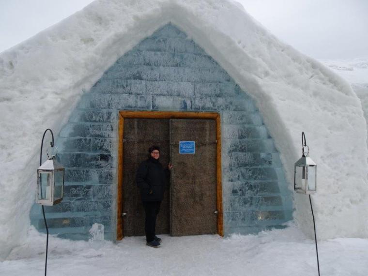 CM Ice Hotel