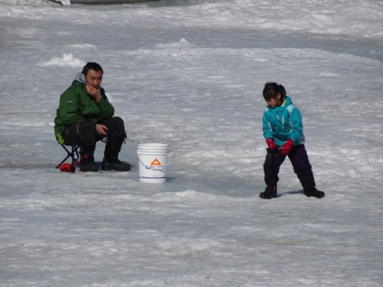 Ice fishing Quebec