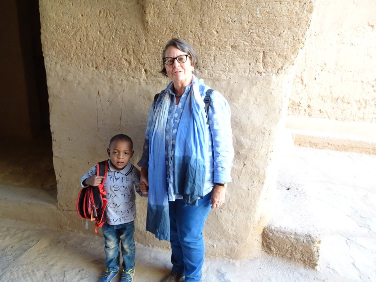 FF42792F-4CBC-48F9-B2F7-9626FB88C178